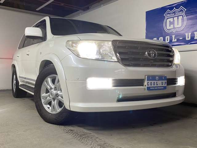 2010 Toyota Land Cruiser 200 – thumbnail 2