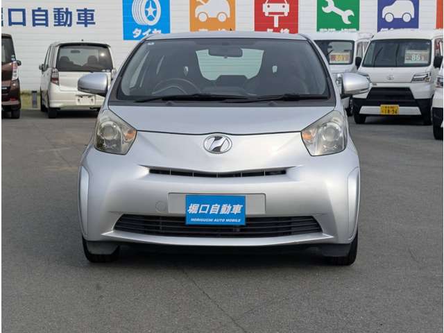 2008 Toyota iQ – thumbnail 2