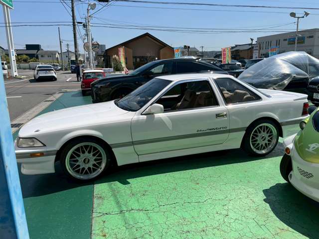 1989 Toyota Soarer – thumbnail 4