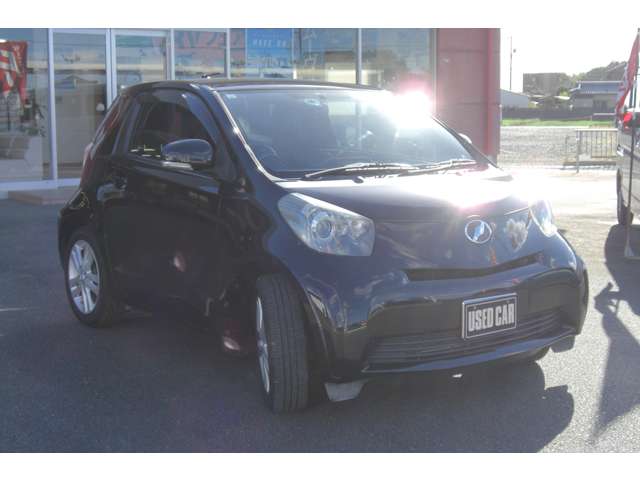 2009 Toyota iQ – thumbnail 3