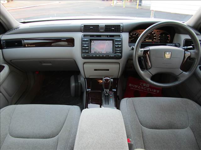 2002 Toyota Crown Royal – thumbnail 2