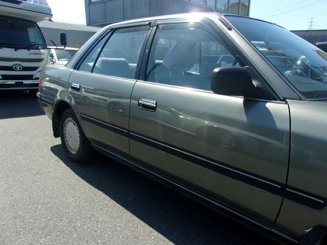 1990 Toyota Corona – thumbnail 4