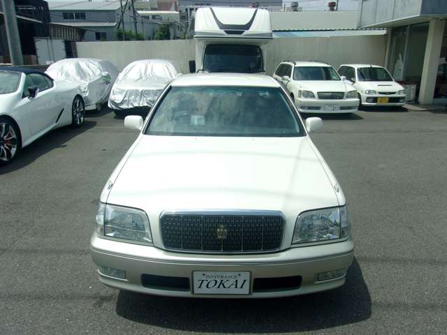 1997 Toyota Crown Majesta – thumbnail 2