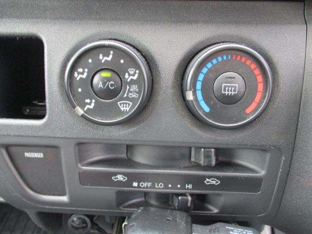 2008 Toyota Hiace – thumbnail 4