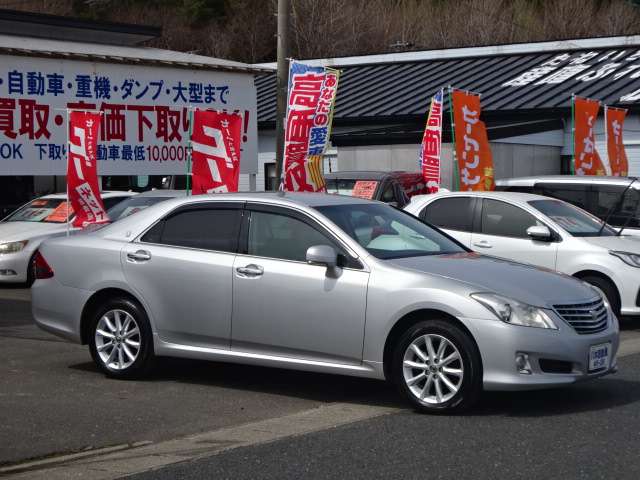 2008 Toyota Crown Royal – thumbnail 4