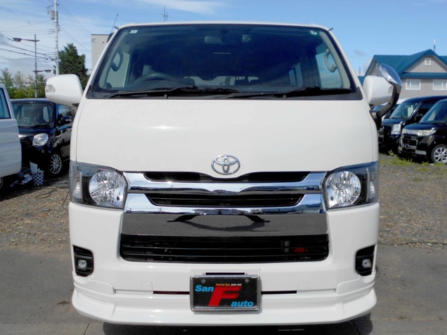 2010 Toyota Hiace