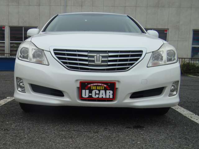 2009 Toyota Crown Royal – thumbnail 2