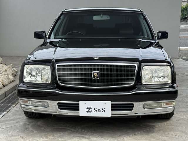 2009 Toyota Century – thumbnail 2