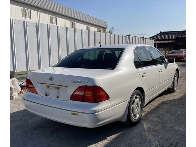 2000 Toyota Celsior – thumbnail 4