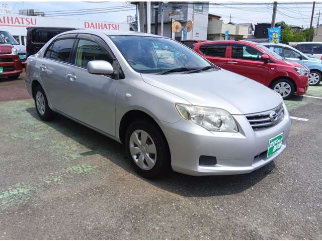 2010 Toyota Corolla Axio – thumbnail 3