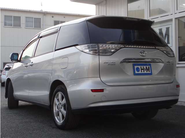 2006 Toyota Estima Hybrid – thumbnail 4