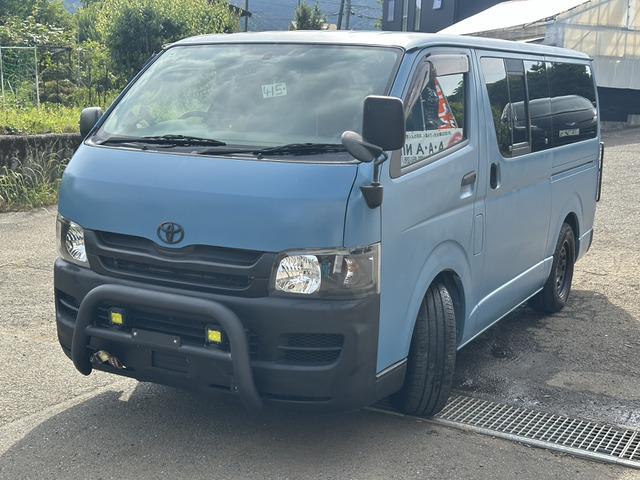 2008 Toyota Hiace – thumbnail 3