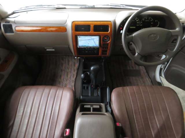 2001 Toyota Land Cruiser Prado – thumbnail 3