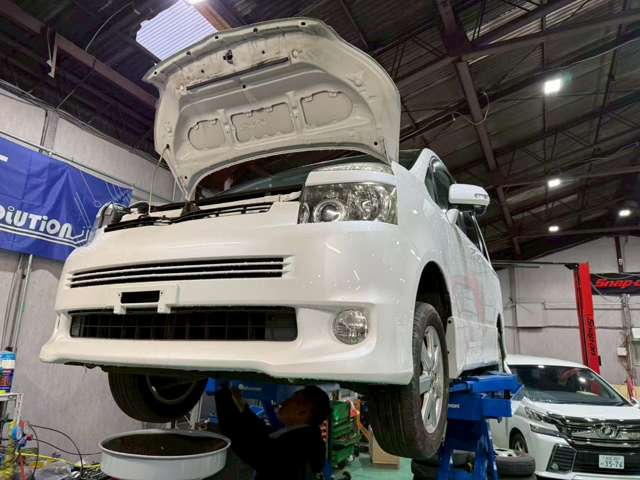 2008 Toyota Voxy – thumbnail 2