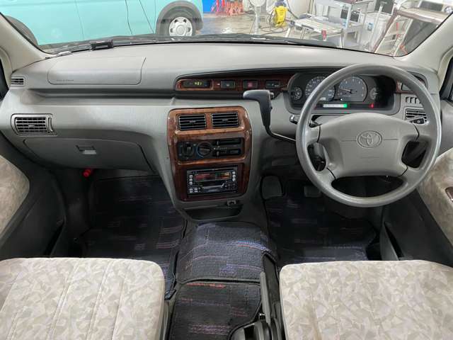 1997 Toyota LiteAce Noah – thumbnail 3