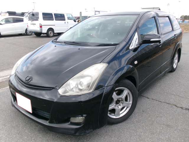 2005 Toyota Wish – thumbnail 3