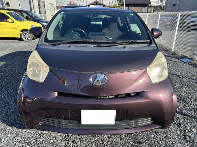 2009 Toyota iQ – thumbnail 2