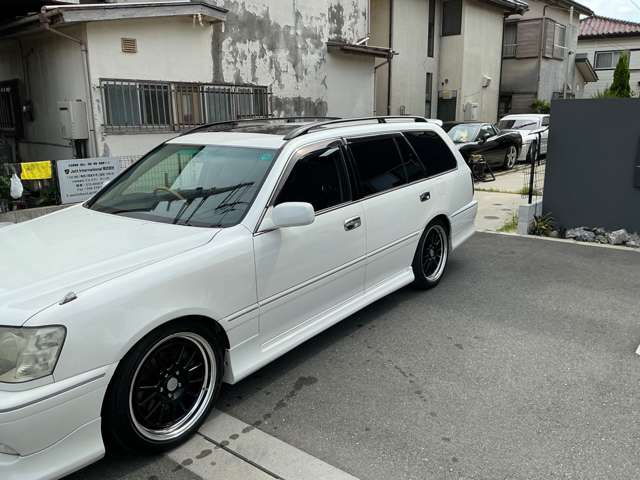 2003 Toyota Crown Estate – thumbnail 3
