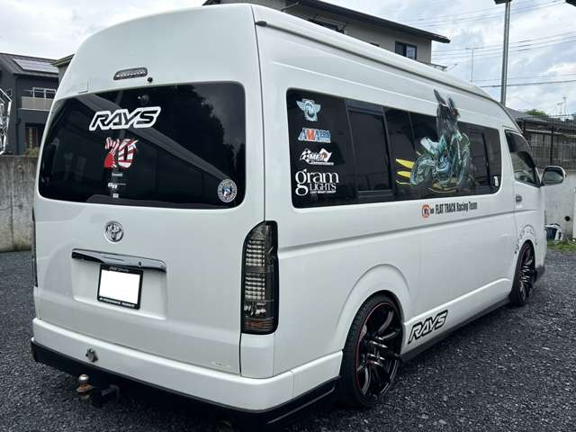 2006 Toyota Hiace – thumbnail 3