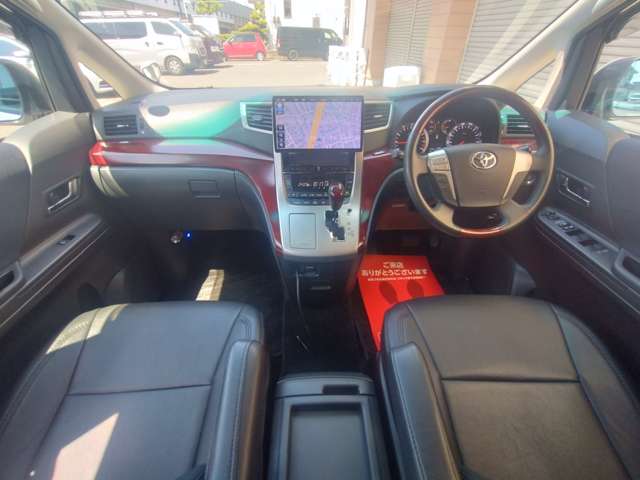 2009 Toyota Vellfire – thumbnail 2