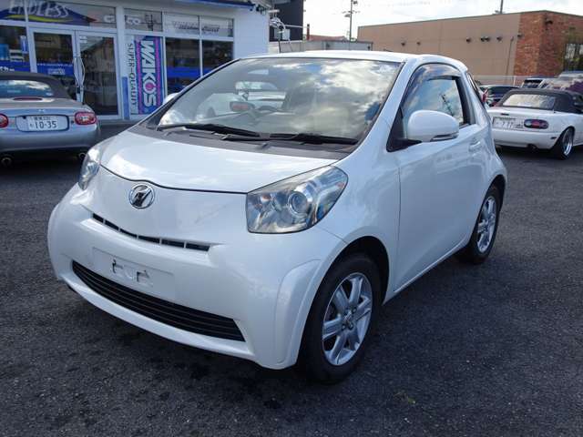 2009 Toyota iQ – thumbnail 4