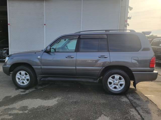 2004 Toyota Land Cruiser 100 – thumbnail 4