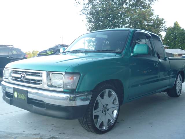 2000 Toyota Hilux – thumbnail 3