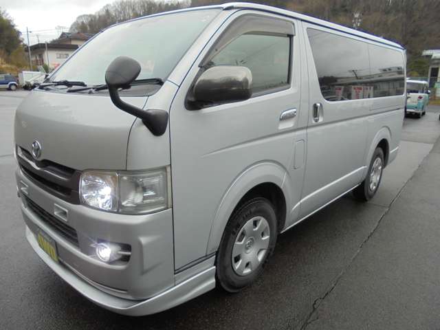 2007 Toyota Hiace – thumbnail 4
