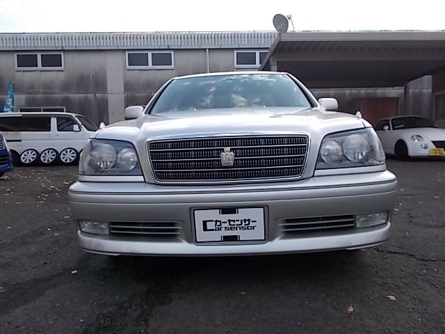 2003 Toyota Crown Royal – thumbnail 2