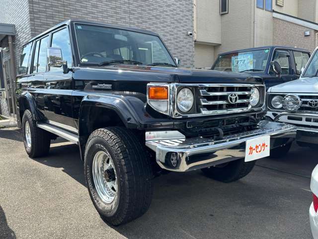 2000 Toyota Land Cruiser 70 – thumbnail 2