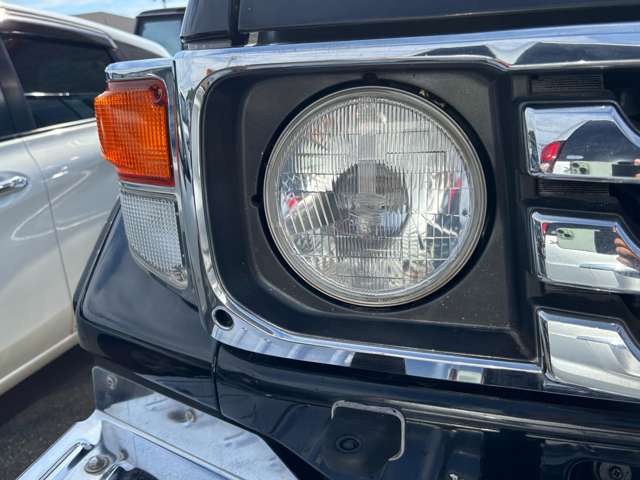 2000 Toyota Land Cruiser 70 – thumbnail 4