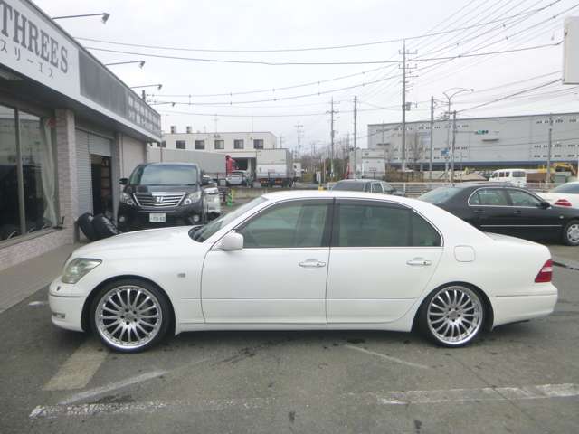 2003 Toyota Celsior – thumbnail 3