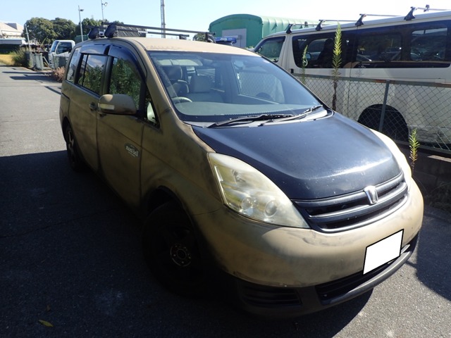 2010 Toyota Isis