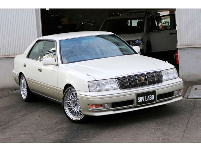 1999 Toyota Crown – thumbnail 3