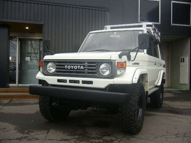 1996 Toyota Land Cruiser 70 – thumbnail 3