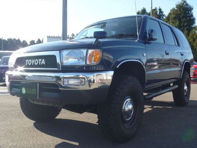 2001 Toyota Hilux Surf – thumbnail 3