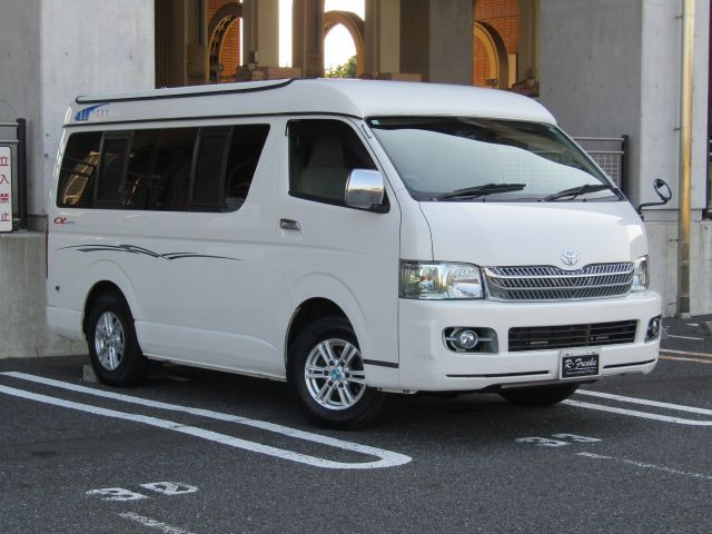 2006 Toyota Hiace – thumbnail 3