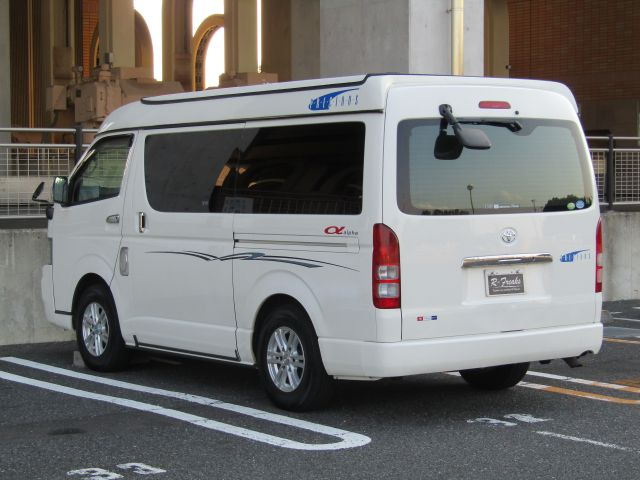 2006 Toyota Hiace – thumbnail 4