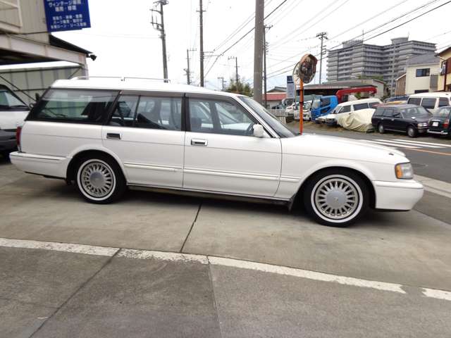 1998 Toyota Crown Wgn – thumbnail 4