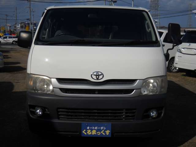 2007 Toyota Regius Ace – thumbnail 2