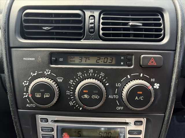2001 Toyota Altezza – thumbnail 4