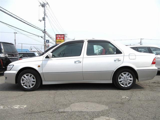 2002 Toyota Vista – thumbnail 4
