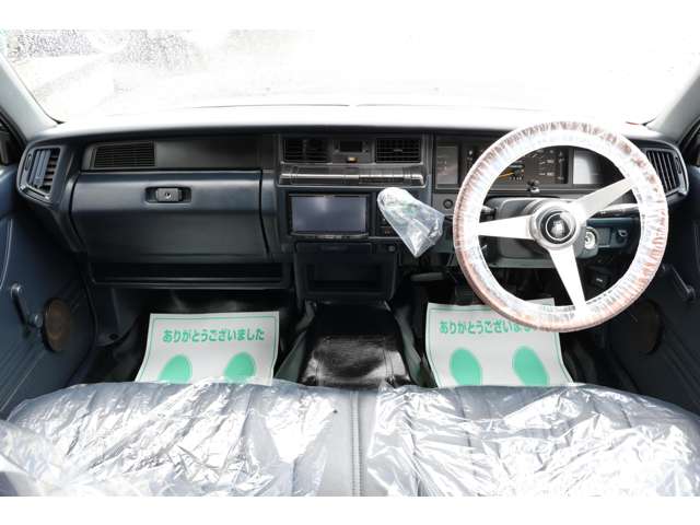 1995 Toyota Crown Van – thumbnail 3
