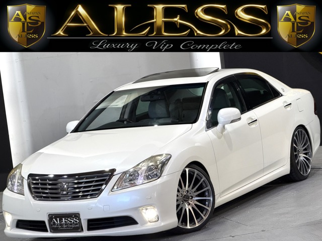2010 Toyota Crown Royal