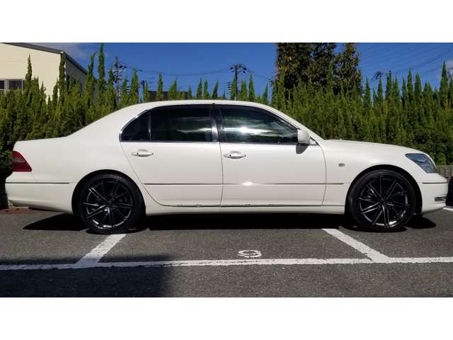 2005 Toyota Celsior – thumbnail 3