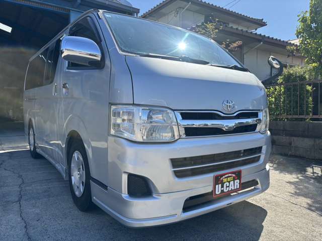 2008 Toyota Hiace – thumbnail 2