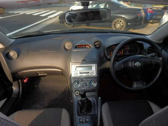 2004 Toyota Celica – thumbnail 4