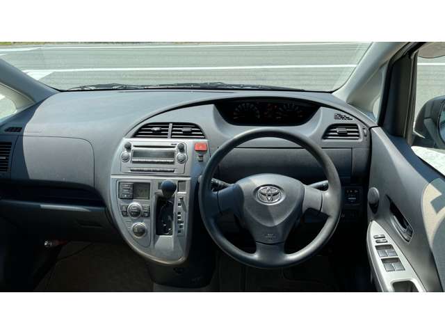 2006 Toyota Ractis – thumbnail 2