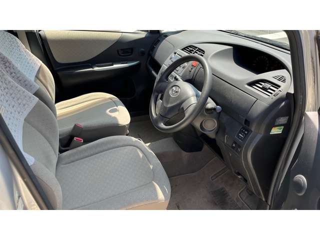 2006 Toyota Ractis – thumbnail 3