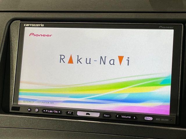 2010 Toyota Prius – thumbnail 3